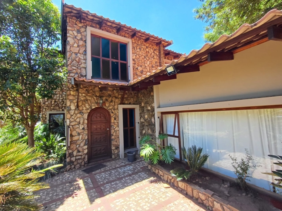 4 Bedroom Property for Sale in Songloed North West